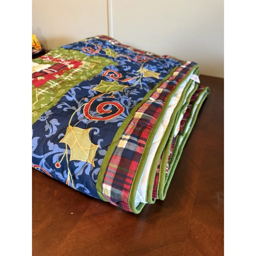 Christmas Quilt Blanket Patchwork Farmhouse‎ Holiday 92x82 Large Stitch Vtg